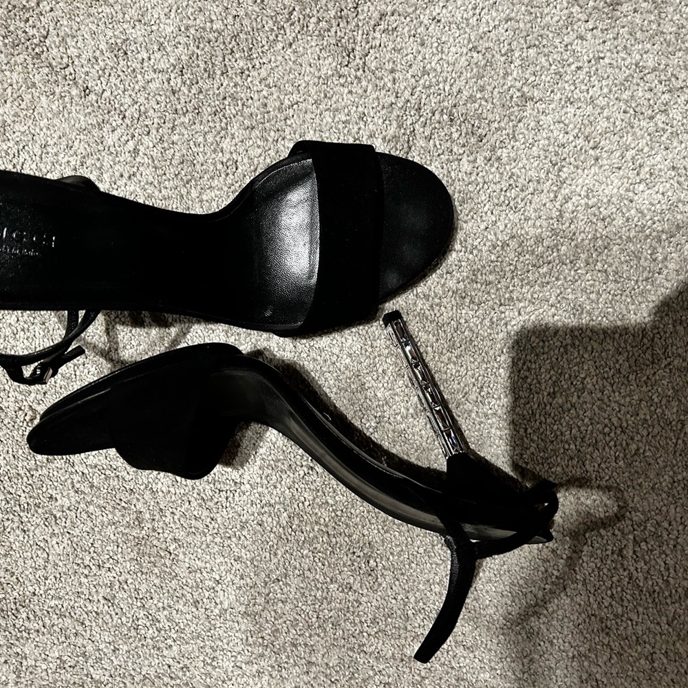 Black Gucci pump 41 European